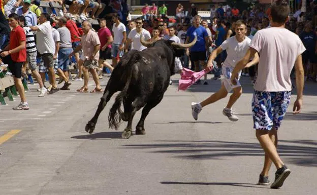 Bous al carrer municipios con toros en el puente de agosto Dónde hay bous al carrer desde